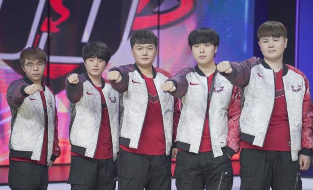 星霍伊伦 星霍伊伦