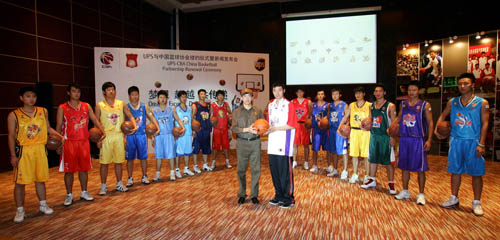 位赢下前场 位赢下前场